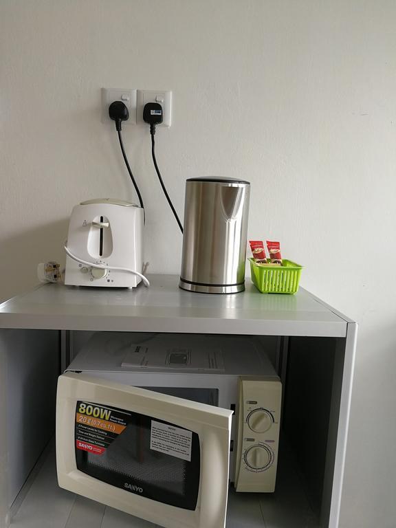 A5 Barrington Square 1 *